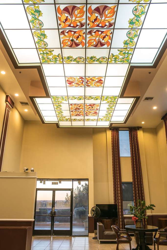 San Bernardino Inn & Suites Интериор снимка